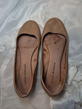 Women's Ladies Worn Used Lucky Brand Tan Leather Ballet Flats
